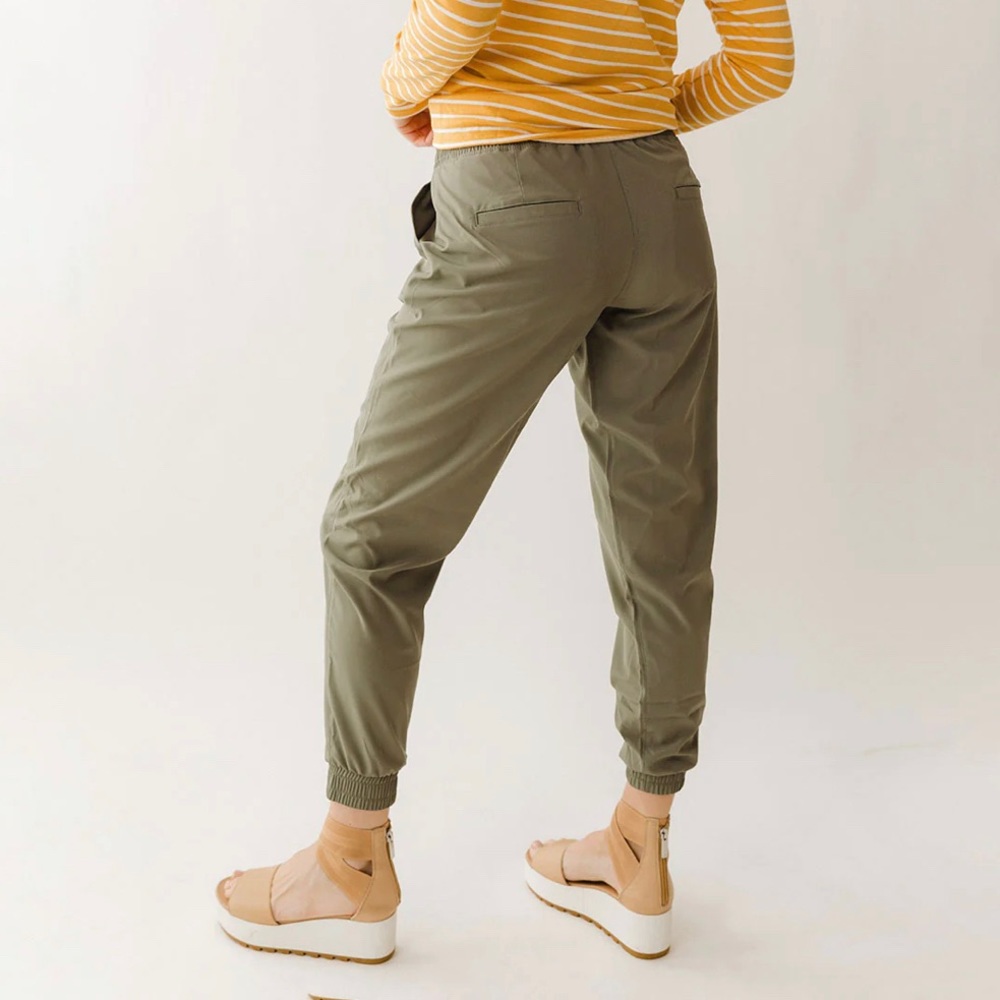 Albion “Jetsetter Joggers” (XS)